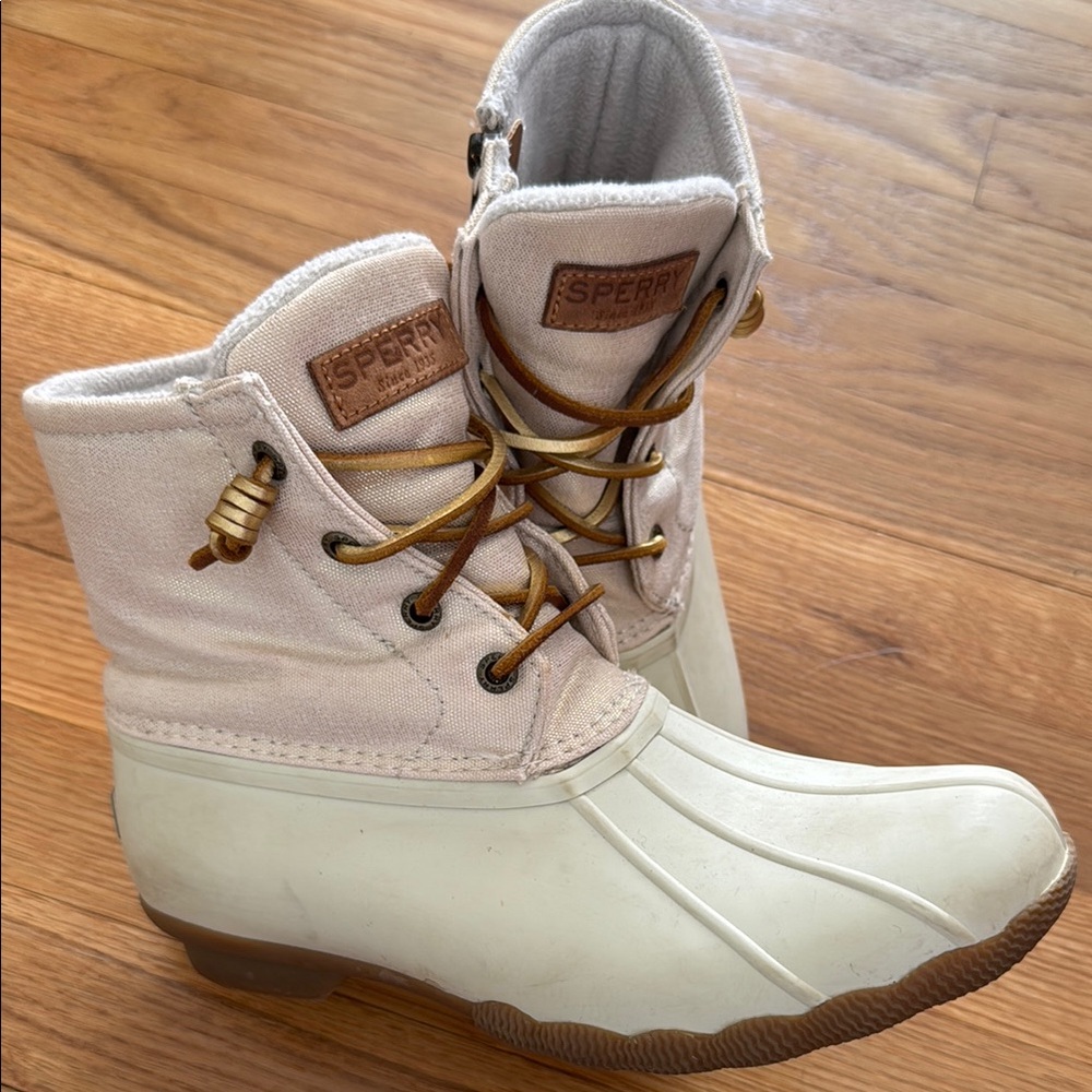 Sperry Women's Tan Duck Boots